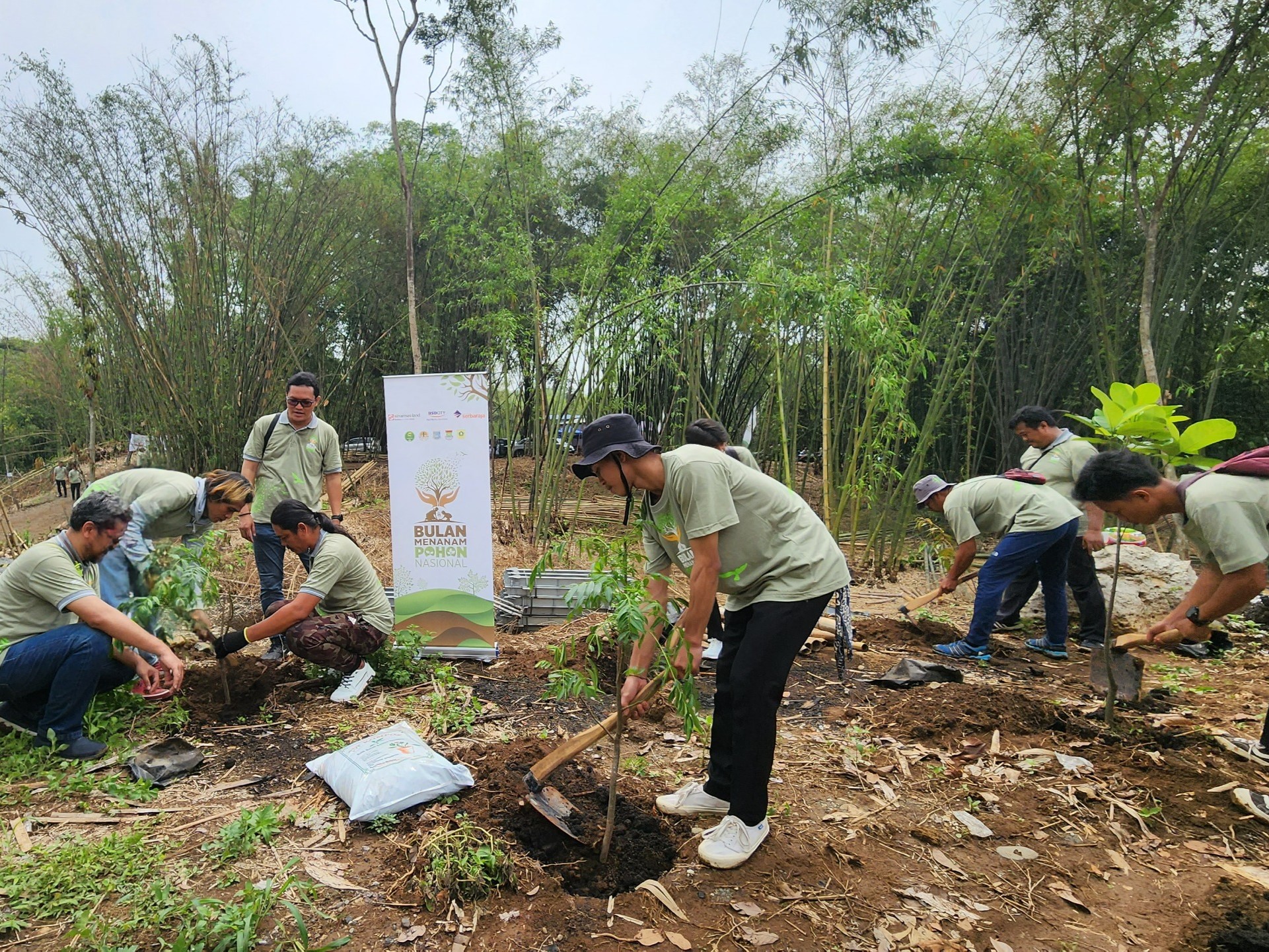 Tekan Perubahan Iklim, Sinar Mas Land Tanam 1.270 Pohon