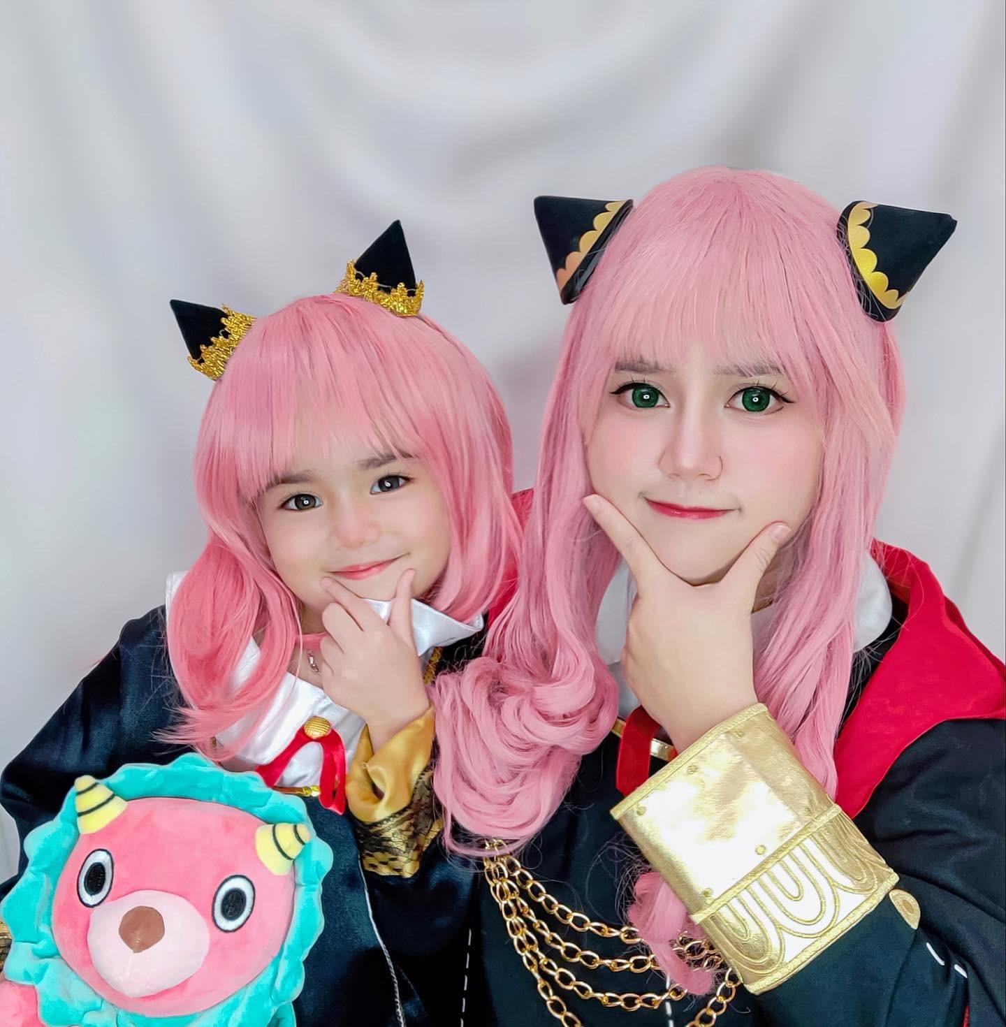 Cosplayer cilik Naomi Himeka bersama sang Chacha Chan