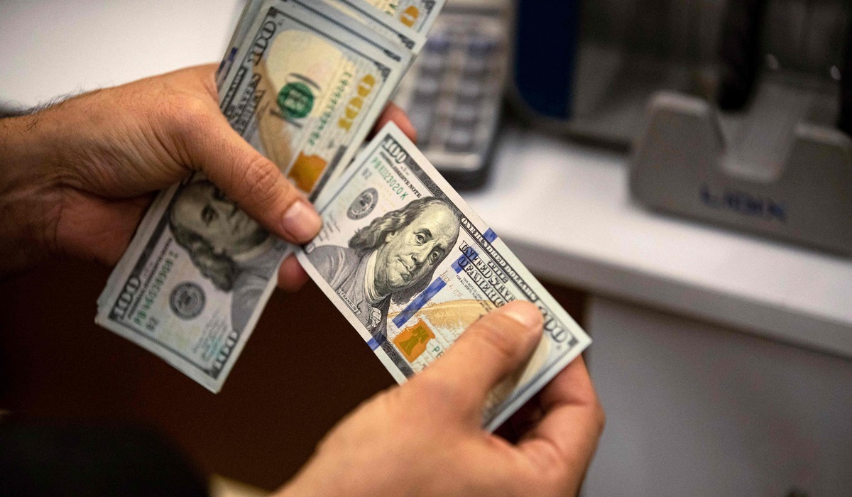 Ilustrasi mata uang asing (valas) yang dimiliki Firli Bahuri tetapi tak tercatat di LHKPN.