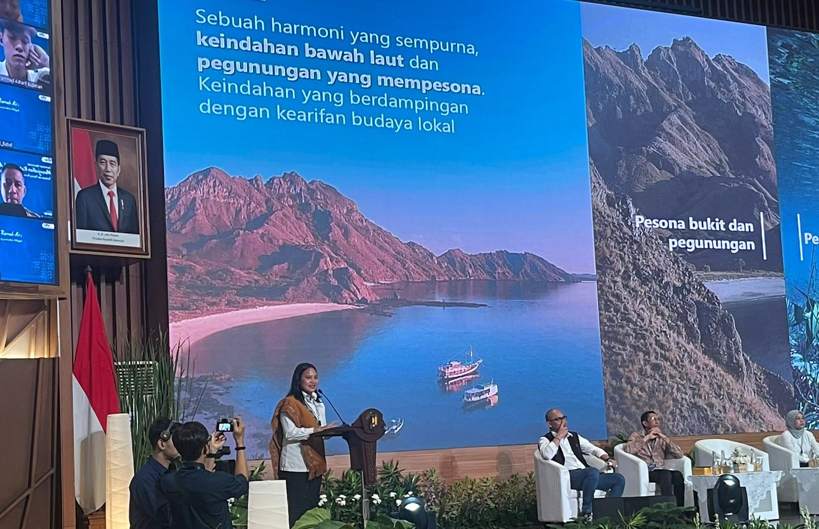 Dirut Badan Pelaksana Otorita Labuan Bajo Flores Shana Fatina saat menjadi narasumber seminar nasional yang digelar BPIW dan IAP.