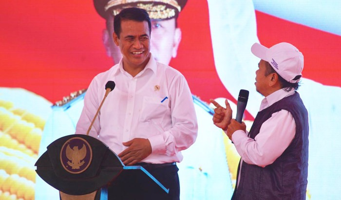 Mentan Andi Amran Sulaiman dan Gubernur Kalteng Sugianto Sabran.
