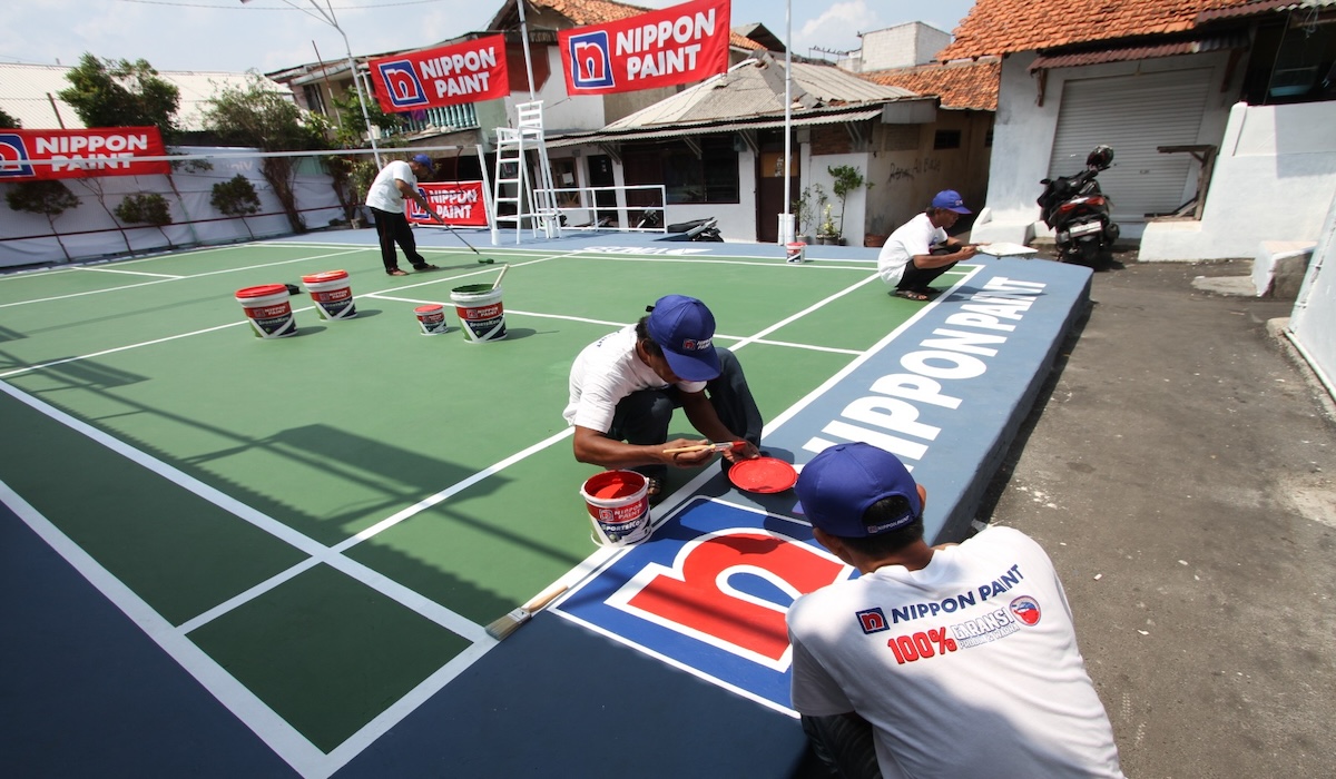 Kolaborasi Nippon Paint dan Vindes Sport revitalisasi lapangan bulu tangkis