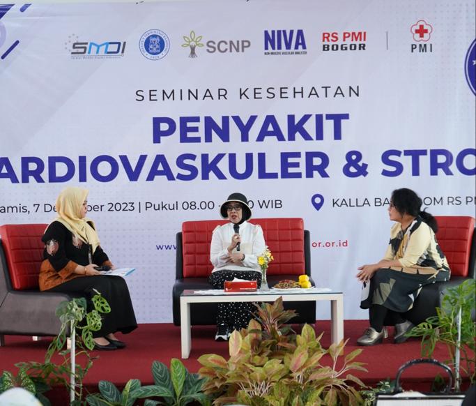 Acara Seminar Kesehatan Penyakit Kardiovaskular dan Stroke di Rumah Sakit PMI, Bogor, Jawa Barat. Kamis (7/12). 