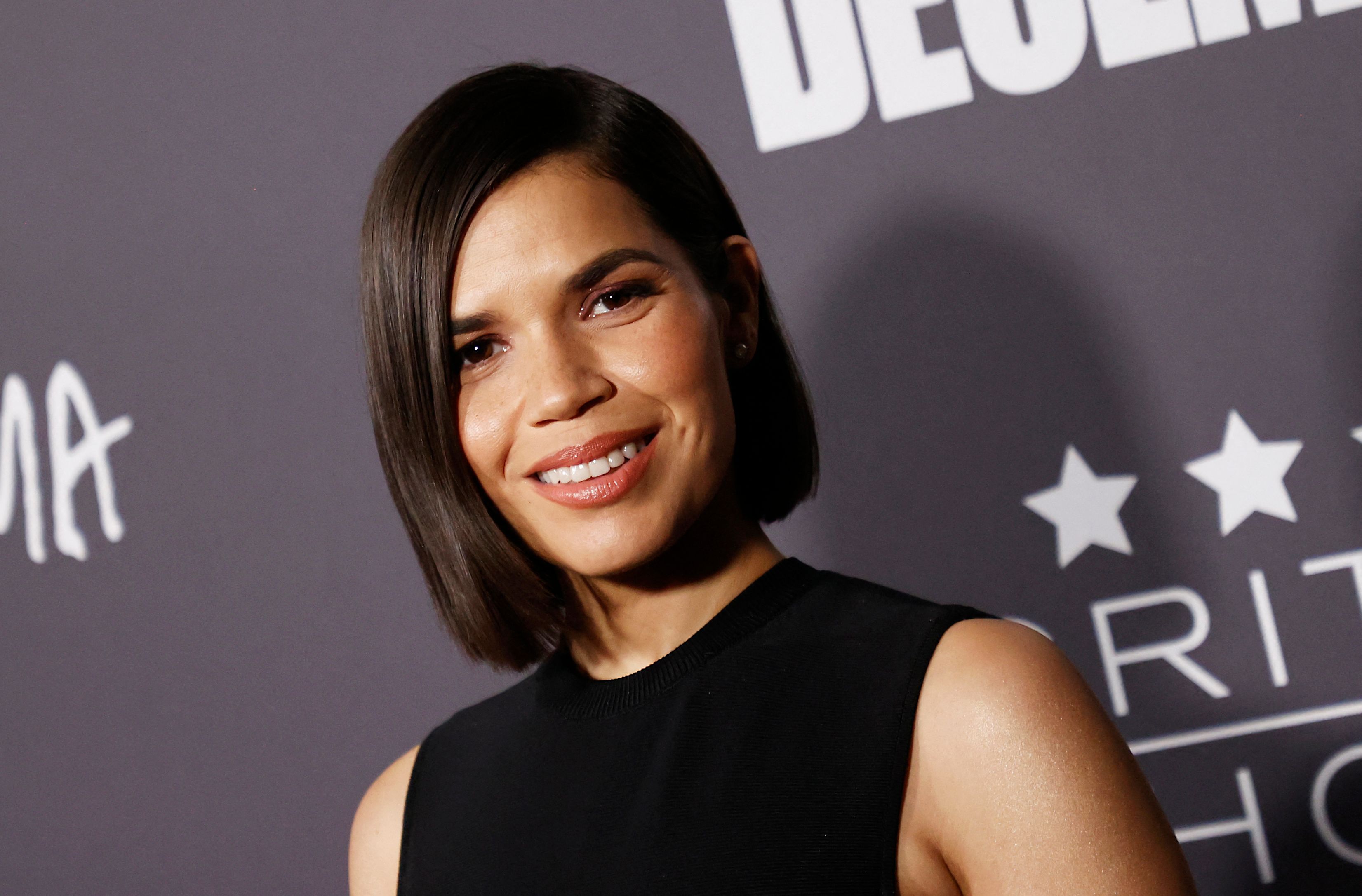 Aktris America Ferrera akan menerima penghargaan SeeHer ke-8 di ajang Critics Choice Awards tahunan ke-29 pada Januari mendatang.