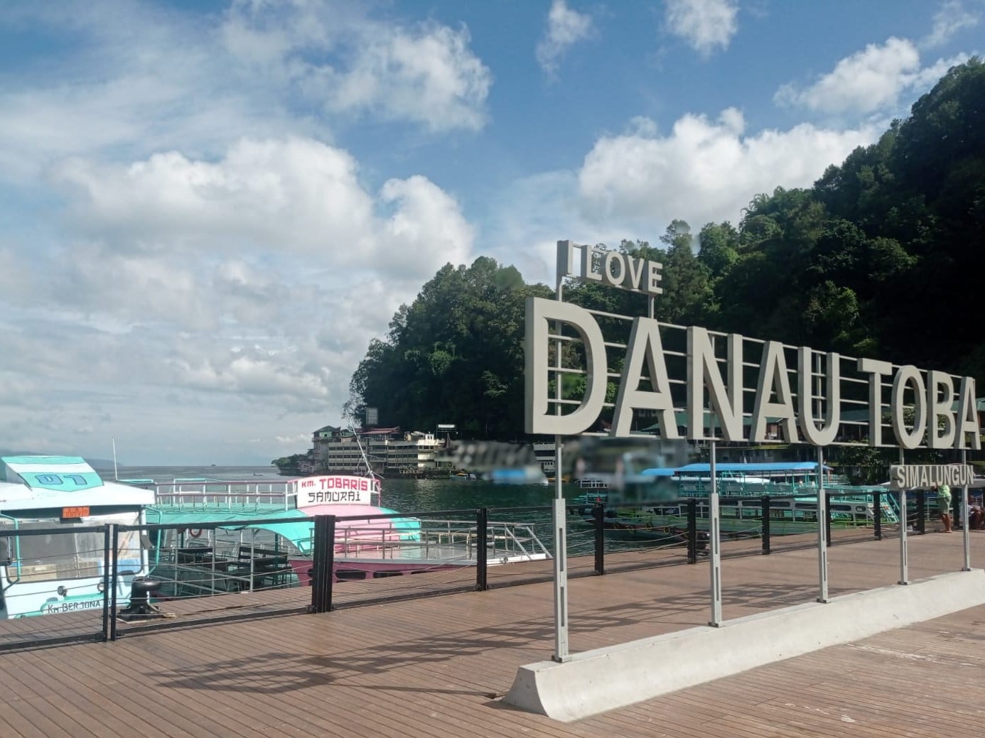 Danau Toba, Sumatra Utara.