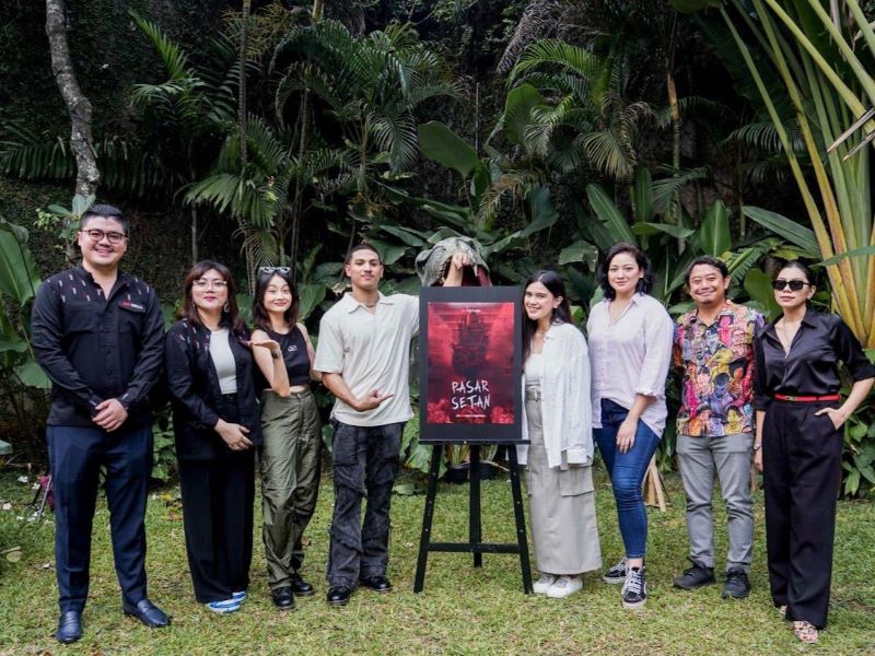 Pemeran Film Pasar Setan