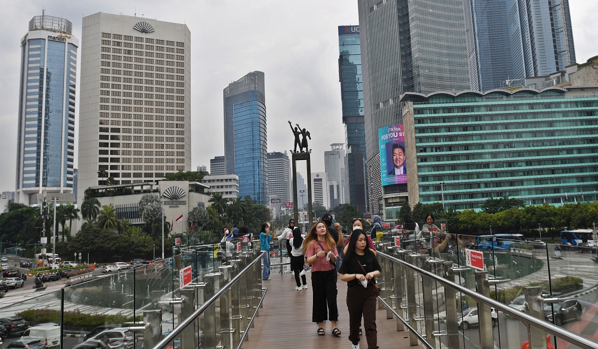 Suasana Bundaran HI di Jakarta