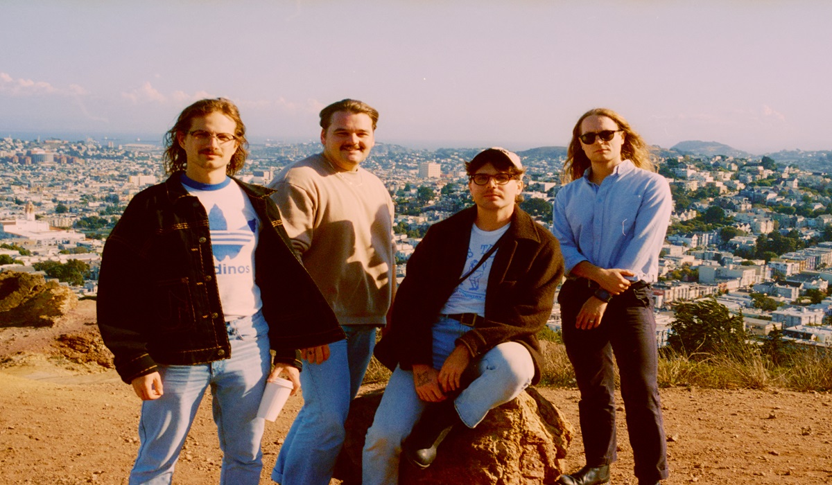 Vacations Rilis Album No Place Like Home