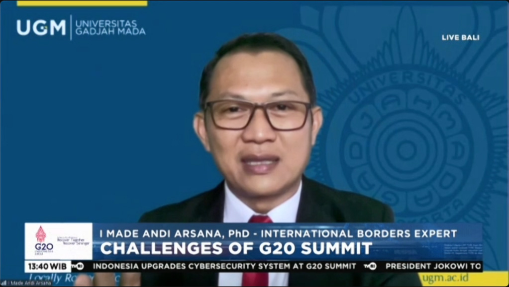  I Made Andi Arsana, yang merupakan seorang ahli geospasial hukum laut dari Universitas Gadjah Mada (UGM). 