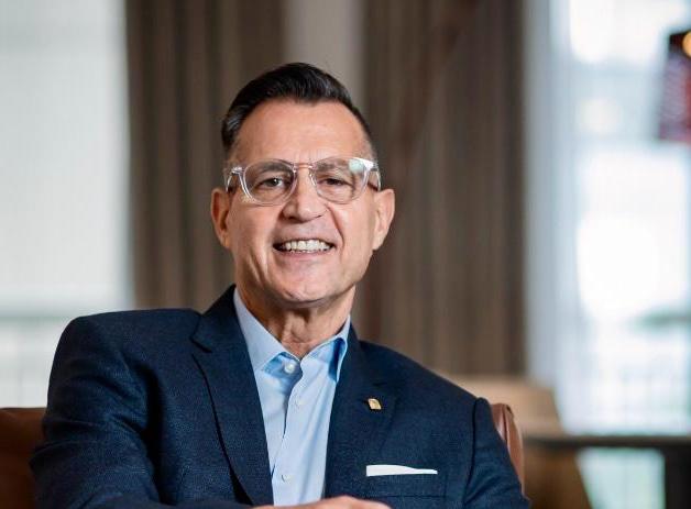 Pemimpin Tim Eksekutif  Pan Pacific Hotels Group, Ed Brea.