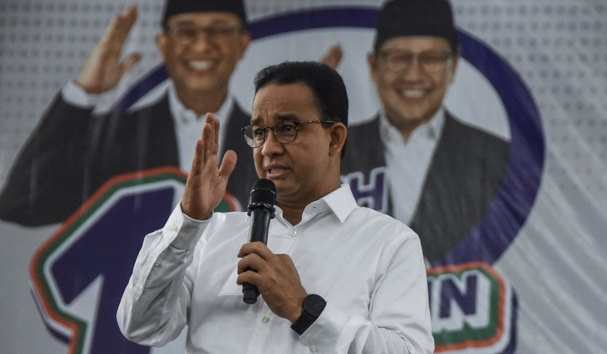 Calon presiden nomor urut 1 Anies Baswedan, di Ciamis, Jawa Barat, 4 Januari 2024.