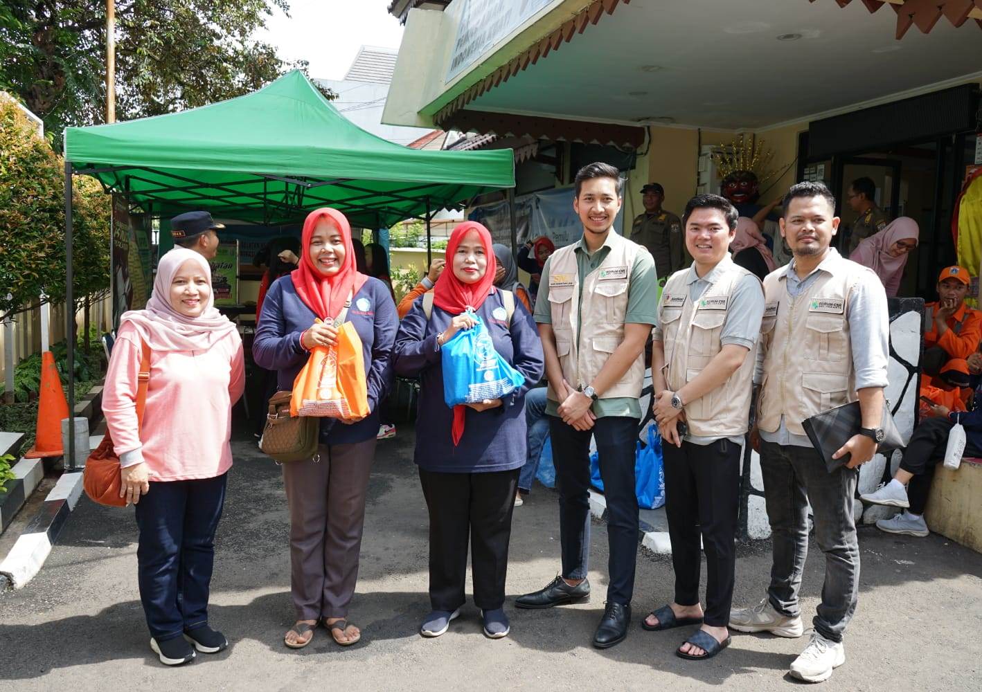 Forum CSR DKI Jakarta bersama PT Suri Nusantara Jaya dan Bantu.id memberikan bantuan untuk menurunkan angka stunting di wilayah Jakarta.