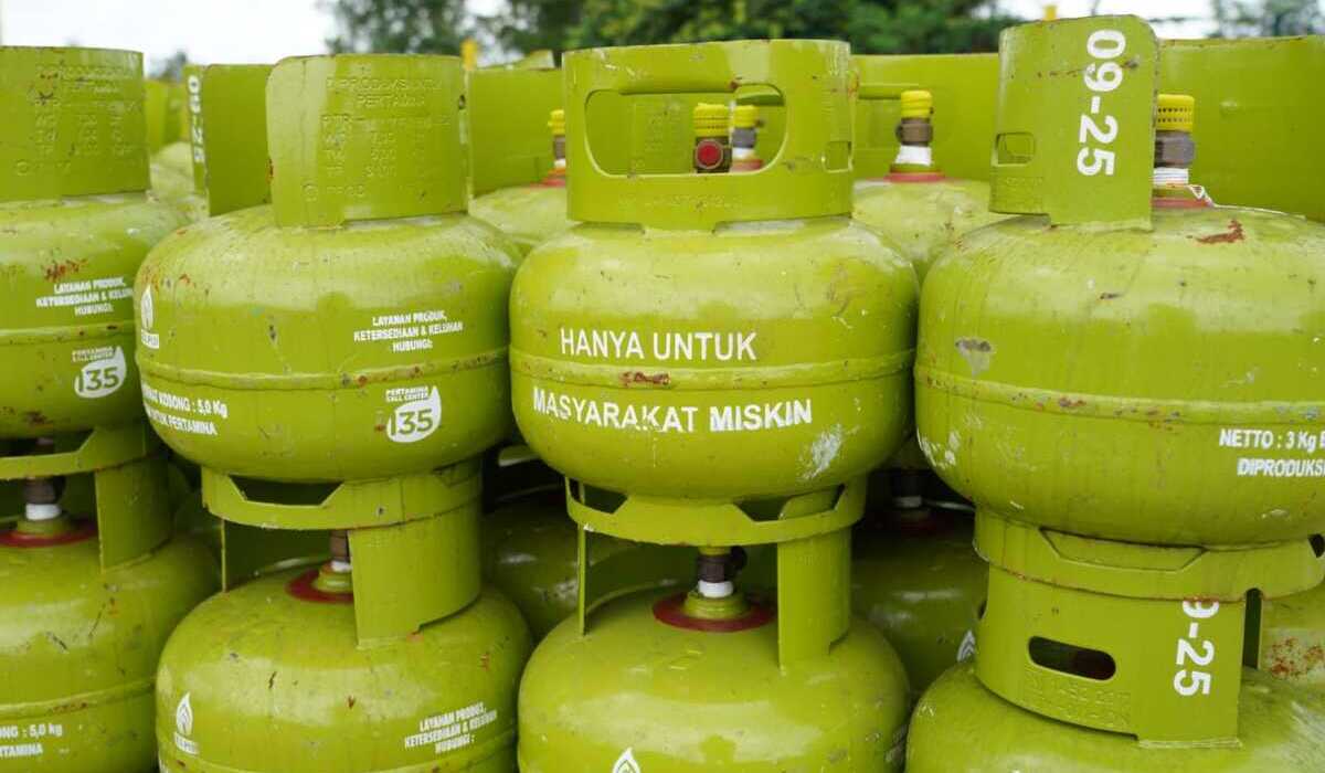 Tumpukan gas LPG 3 kilogram bersubsidi.