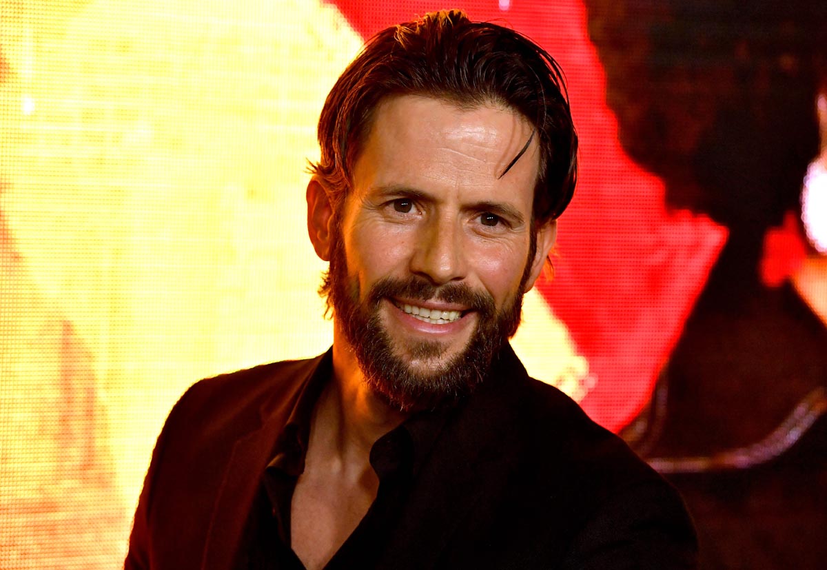 Aktor Jerman Christian Oliver, bersama kedua putrinya, tewas dalam kecelakaan pesawat.