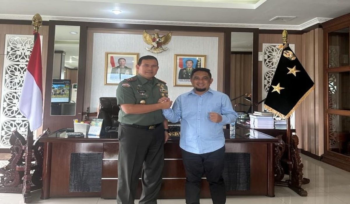 Pertemua Ketua Umum Forkamsi dengan Pangdam Pattimura Mayjen Syafrial