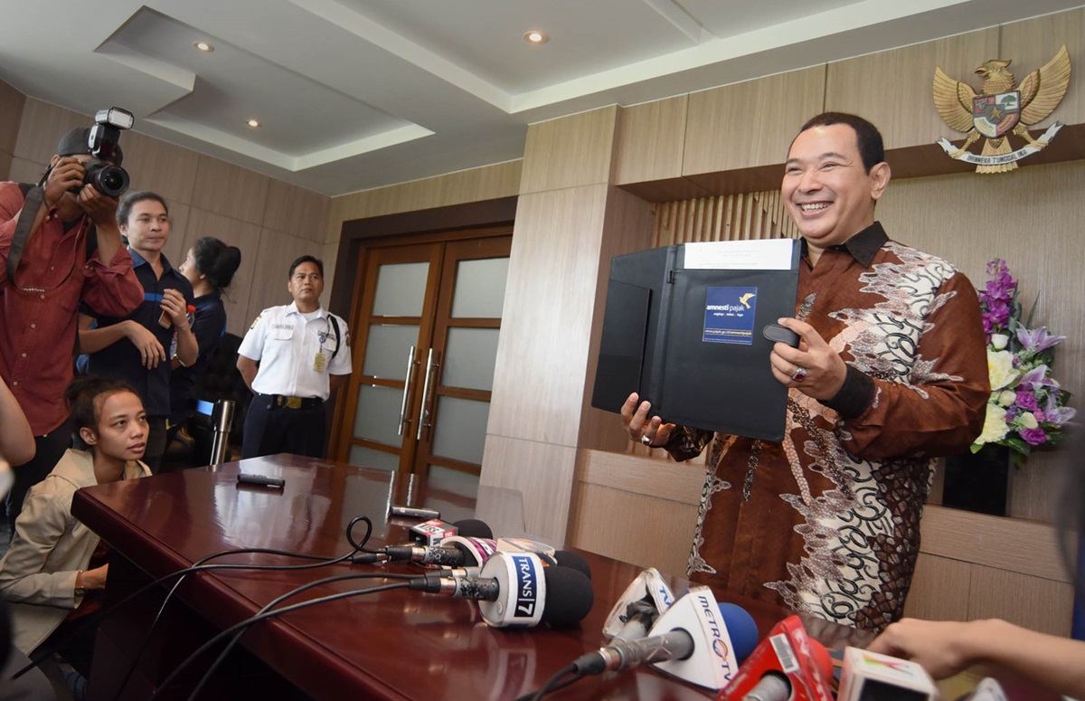 Tommy Soeharto saat melaporkan harta kekayaannya di Kantor Wilayah (Kanwil) Pajak Besar IV Sudirman, Jakarta, pada 2016 lalu.