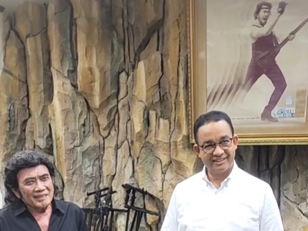 Anies Baswedan mengunjungi Rhoma Irama di Depok, Sabtu (20/1).