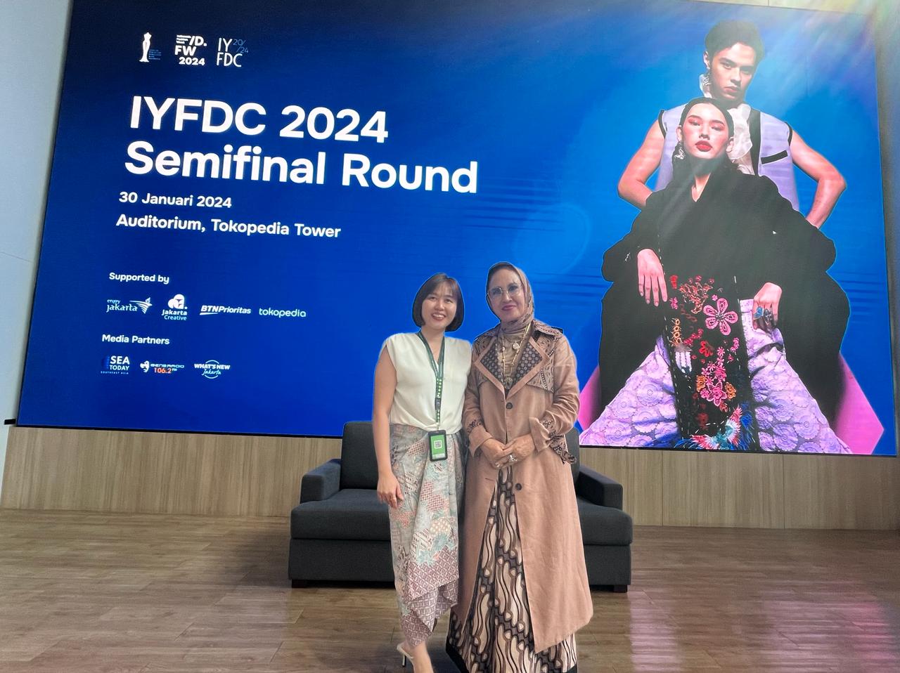 Fashion Category Development Senior Lead Tokopedia, Vivi Kosidin dan Ketua Umum APPMI Poppy Dharsono. 