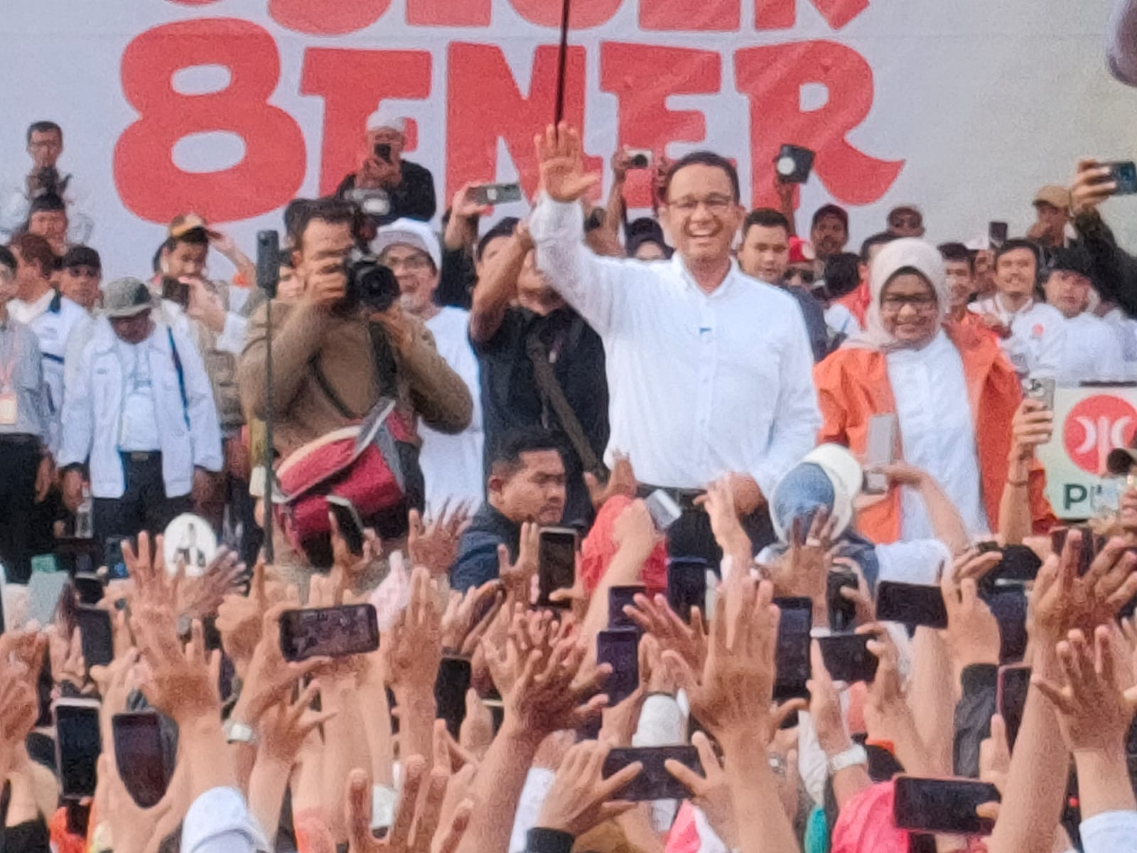 Calon Presiden Anies Baswedan saat berkampanye terbuka di Kabupaten Purwakarta