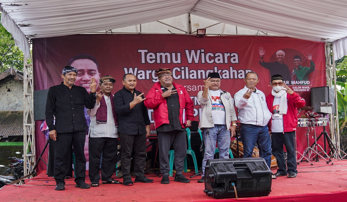 Pertemuan warga Bayah dengan TPN Ganjar-Mahfud