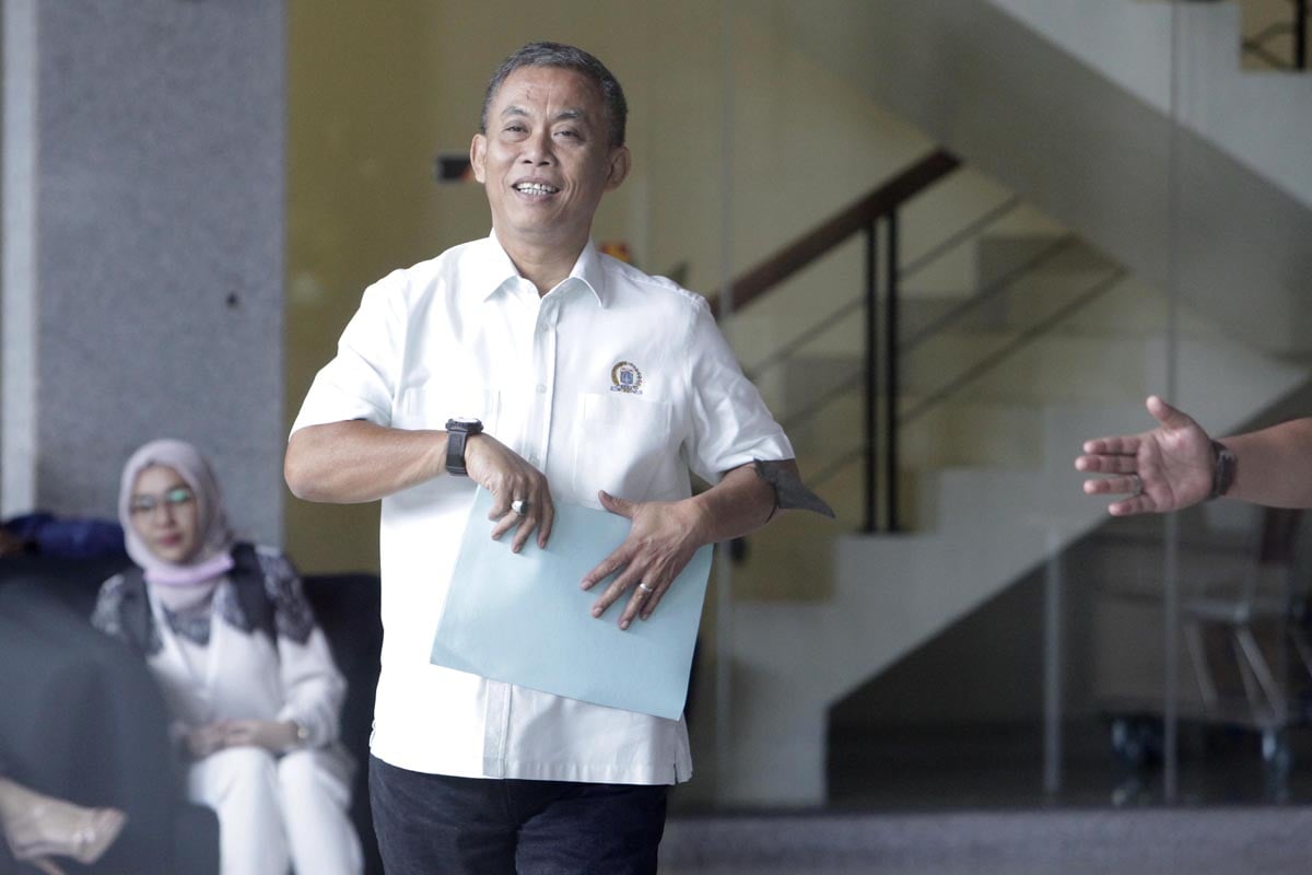 Ketua DPRD DKI Jakarta Prasetyo Edi menjadi saksi dalam sidang dugaan rasuah pengadaan lahan di Kelurahan Pulo Gebang, Jakarta Timur.