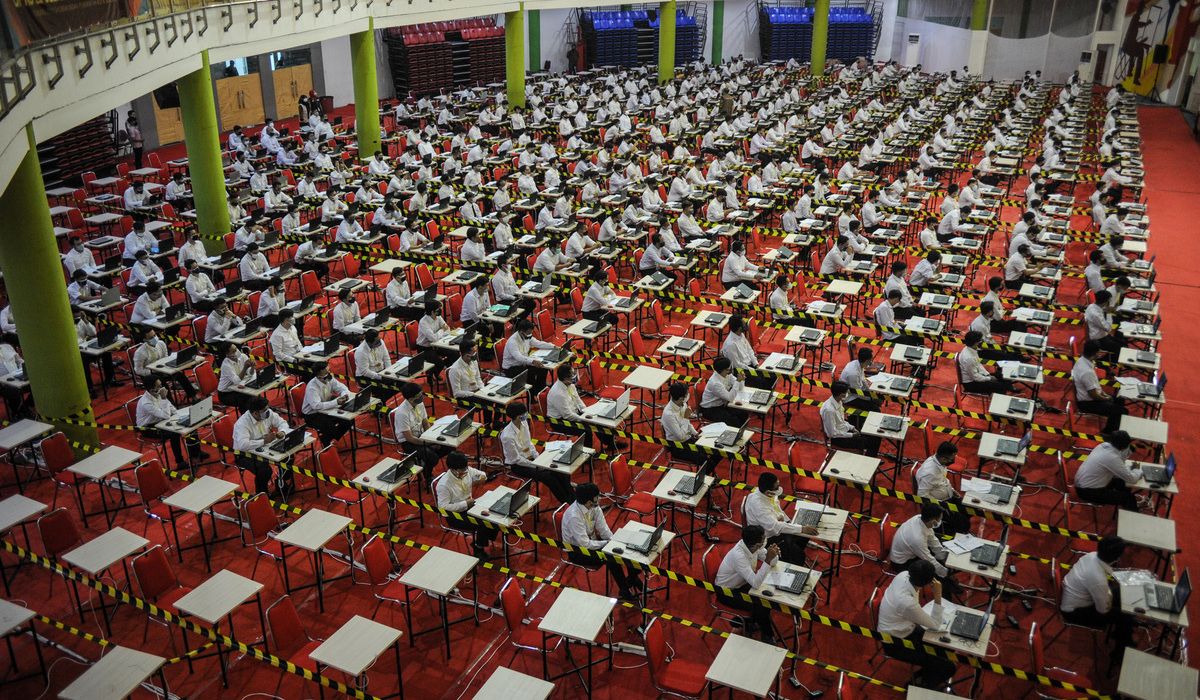 Presiden Jokowi Buka Formasi CPNS untuk Fresh Graduate Capai 690 Ribu