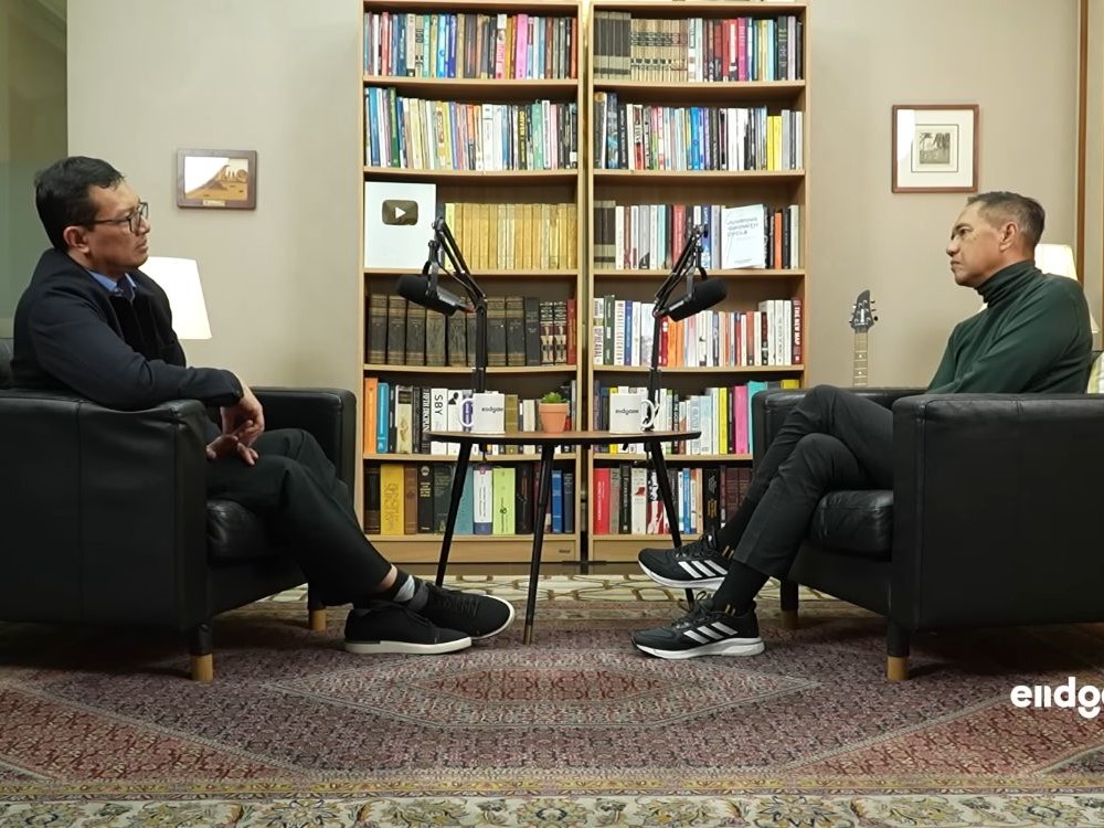 Direktur Utama Lintasarta Bayu Hanantasena melakukan wawancara eksklusif dengan Gita Wirjawan di kanal YouTube Endgame.