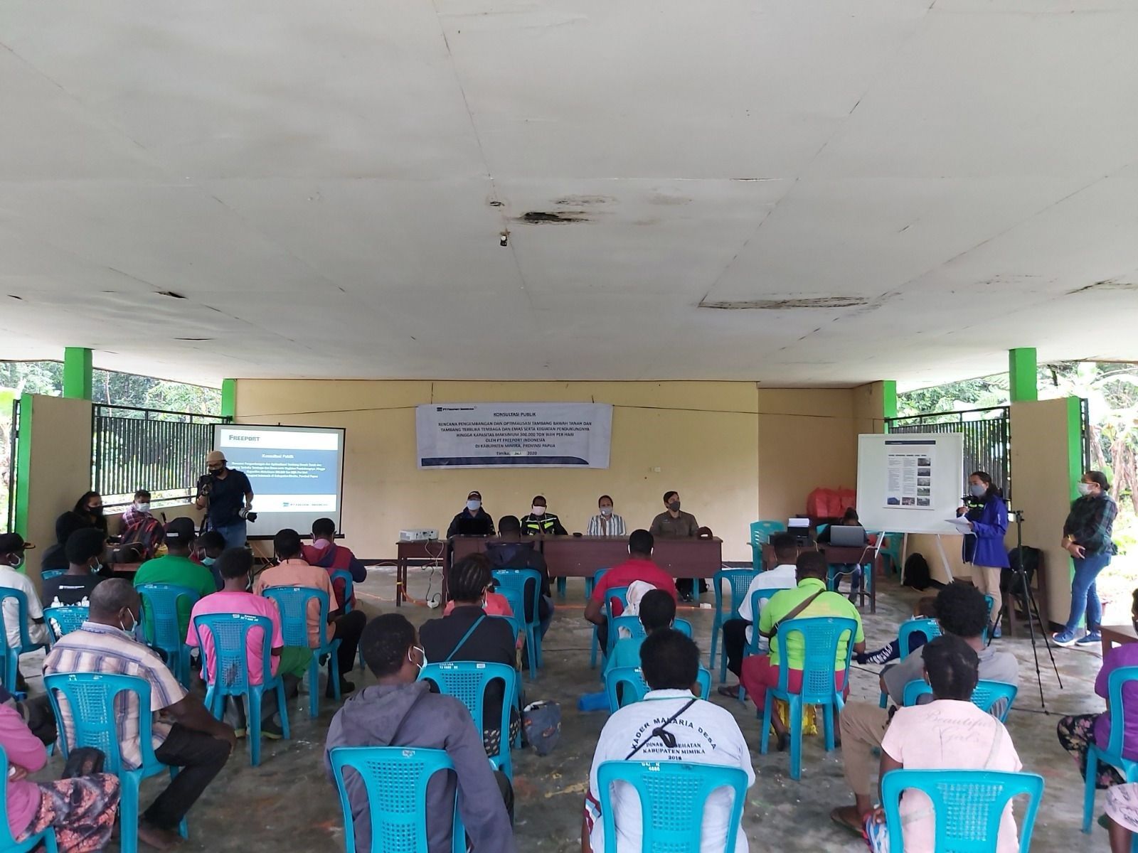 Rapat Komisi Penilai Amdal Pusat yang berlangsung di Gedung Manggala Wanabakti, Kementerian Lingkungan Hidup dan Kehutanan, belum lama ini.