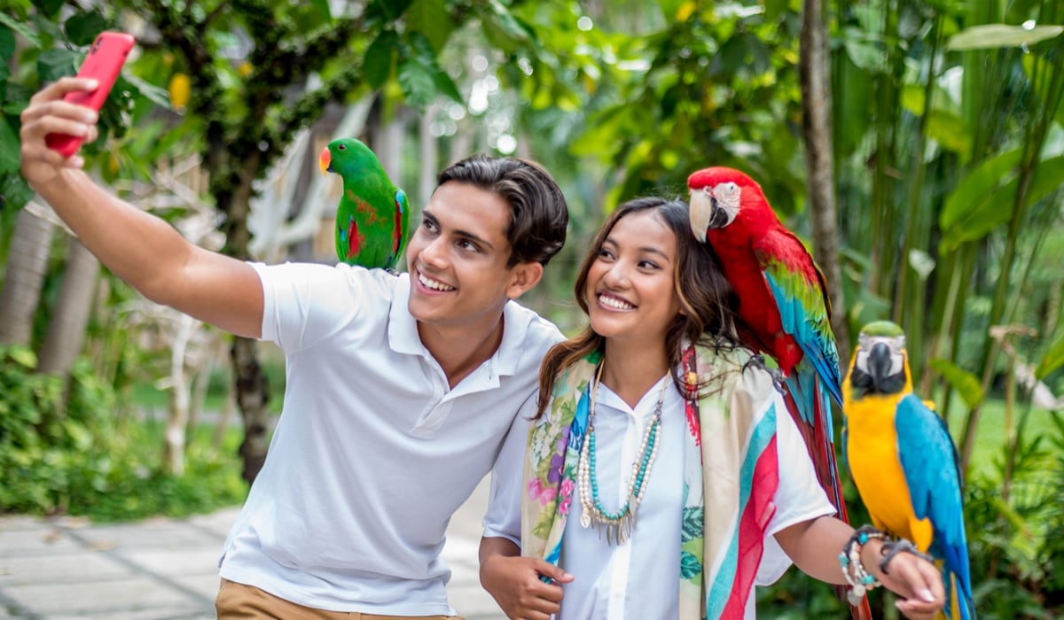 Pengunjung di Bali Bird Park