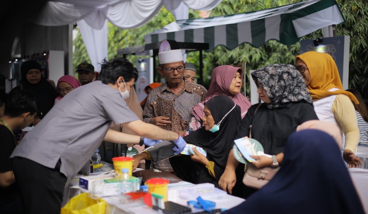 Pembagian masker gratis 