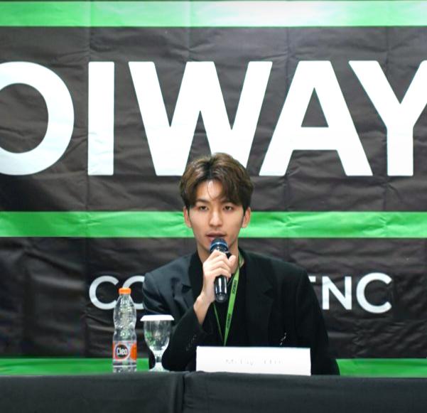 CEO Joiway, Lay.