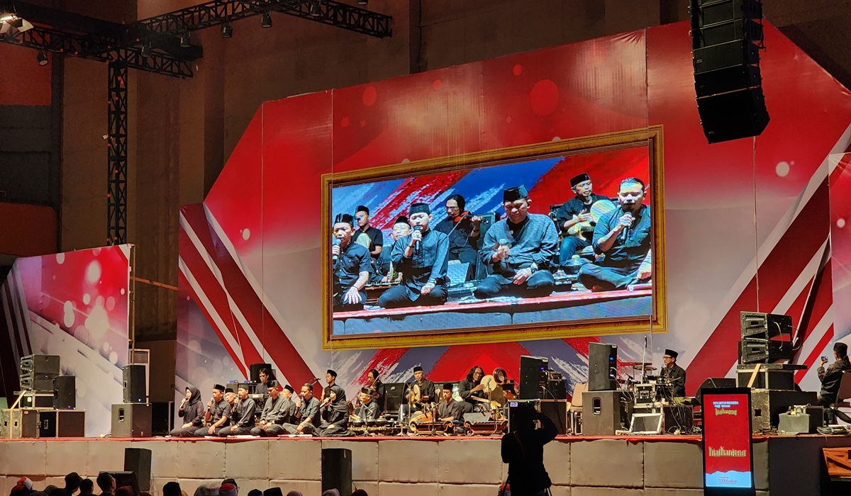 Doa untuk Indonesia yang diadakan Partai X