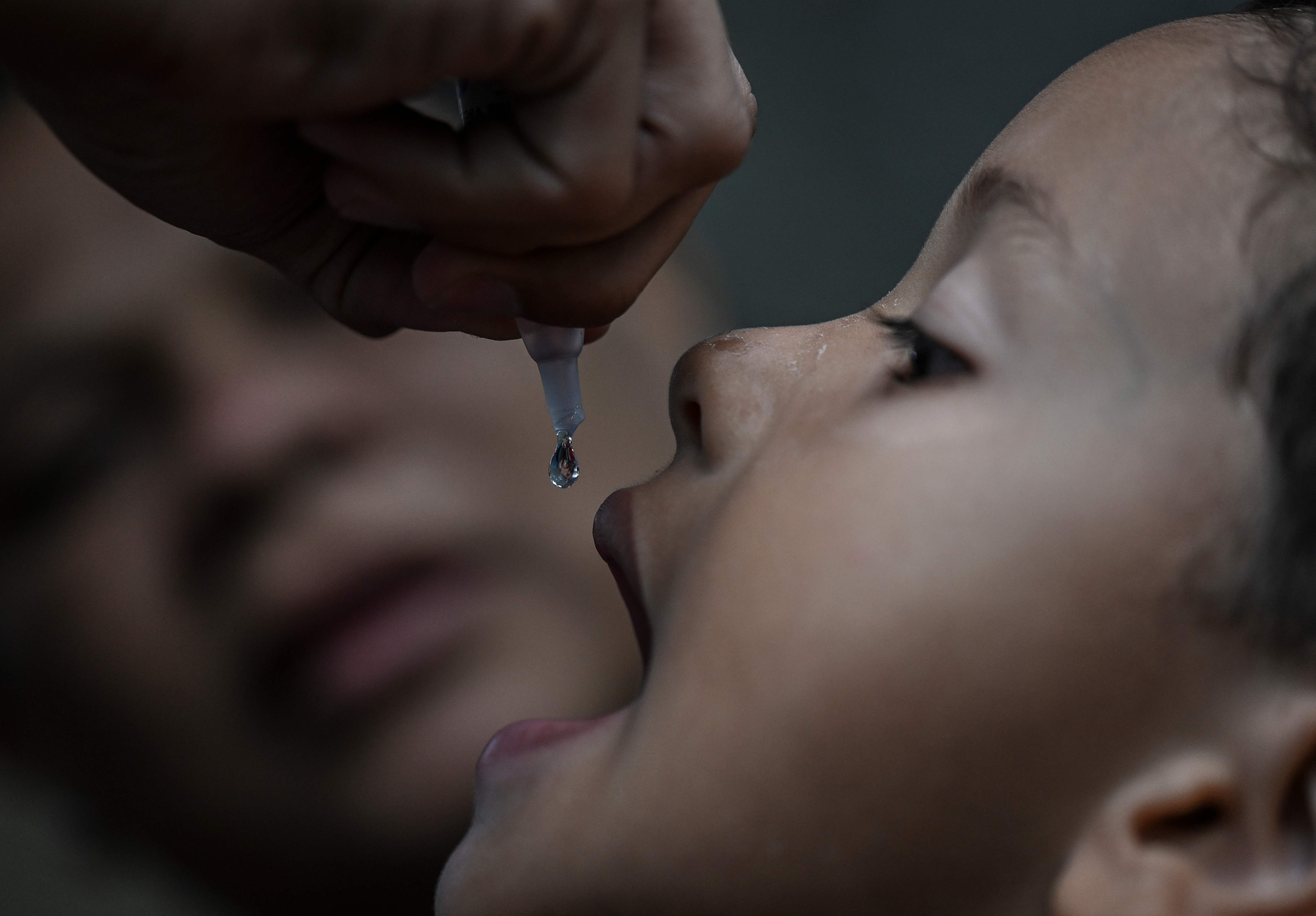 Ilustrasi imunisasi polio
