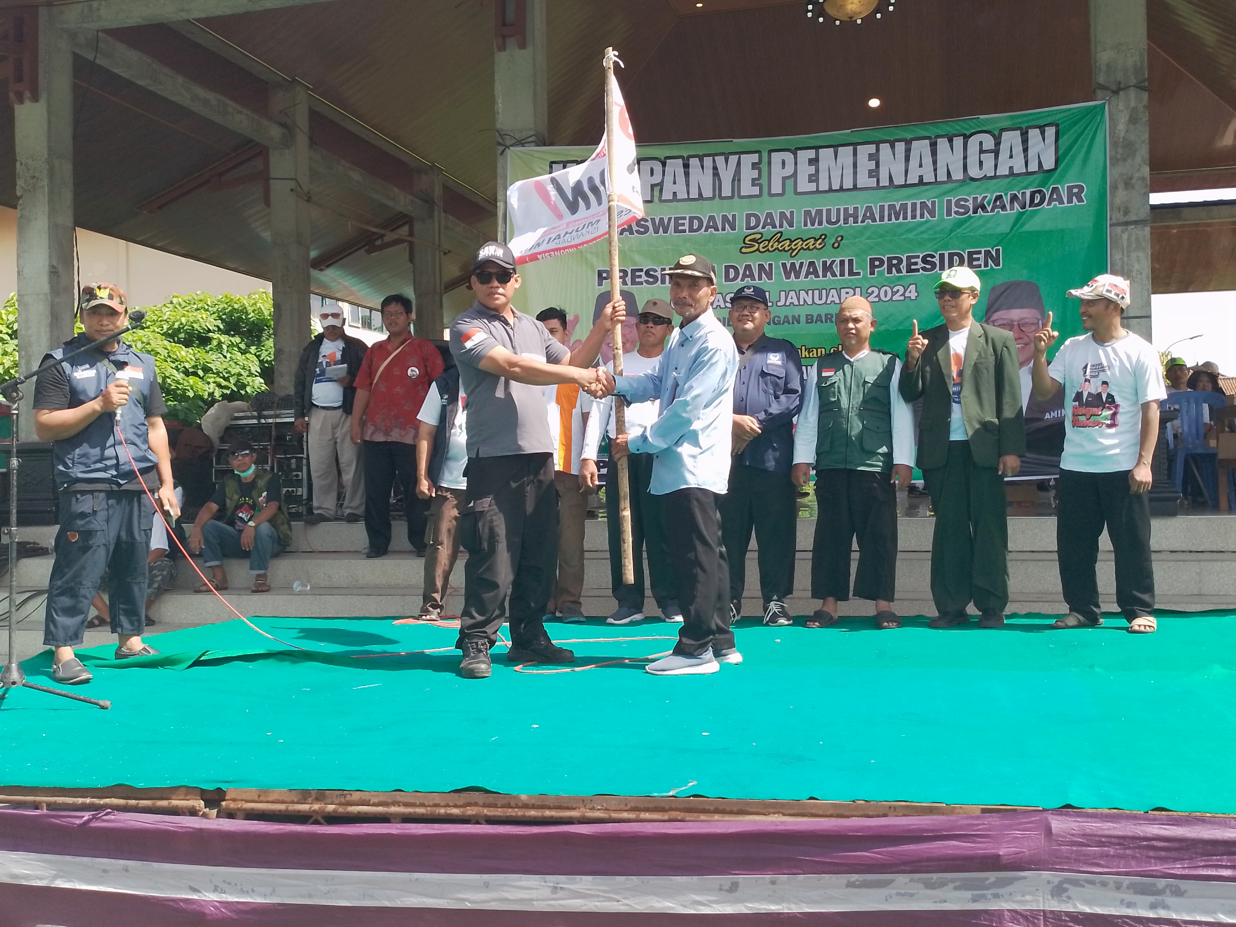 KAMPANYE terbuka dan konvoi pemenangan Anies Baswedan dan Muhaimin Iskandar (Amin)