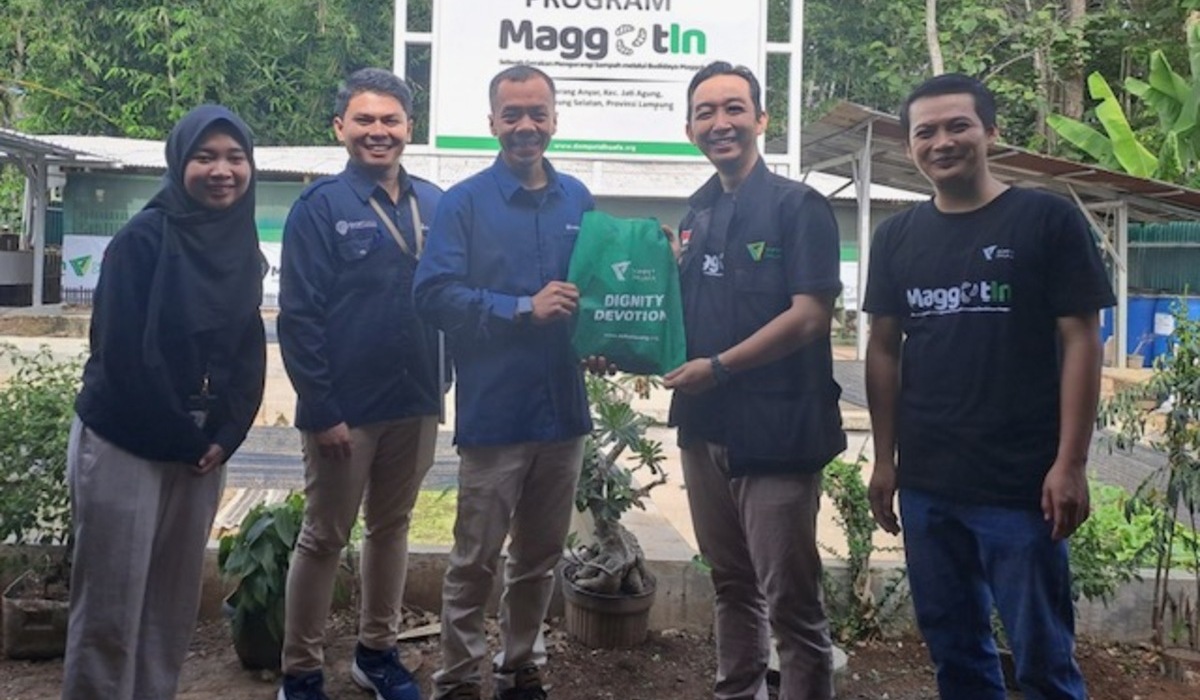 PT Bukit Asam Bantu 10.000 Bibit Ikan Lele di Lampung Selatan.