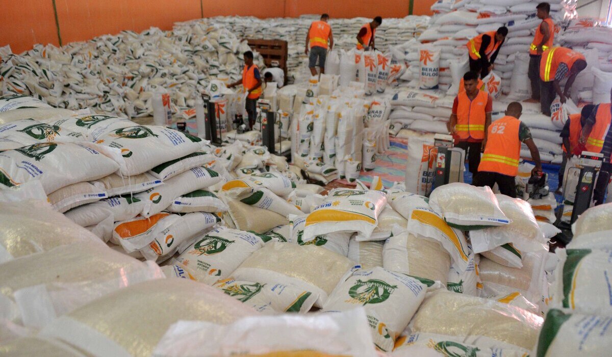 Pengamat: Pemerintah Perlu Tegaskan Bansos dari APBN, Bukan Calon Tertentu