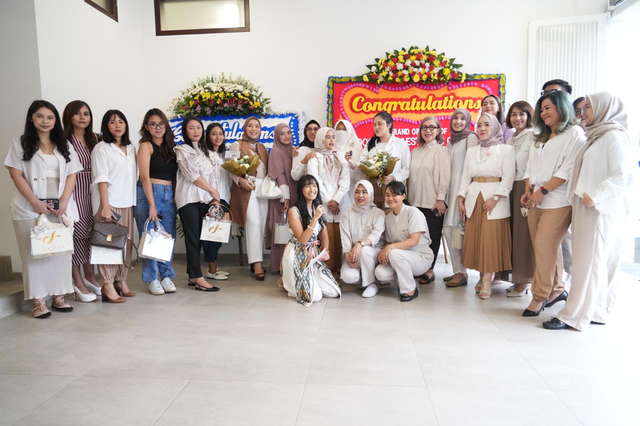 Acara grand opening Doctera Aesthetic Clinic di Tebet, Jakarta Selatan.