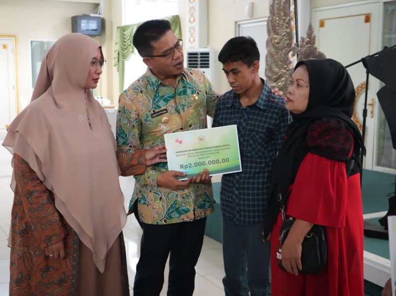 Bupati Bandung Dadang Supriatna