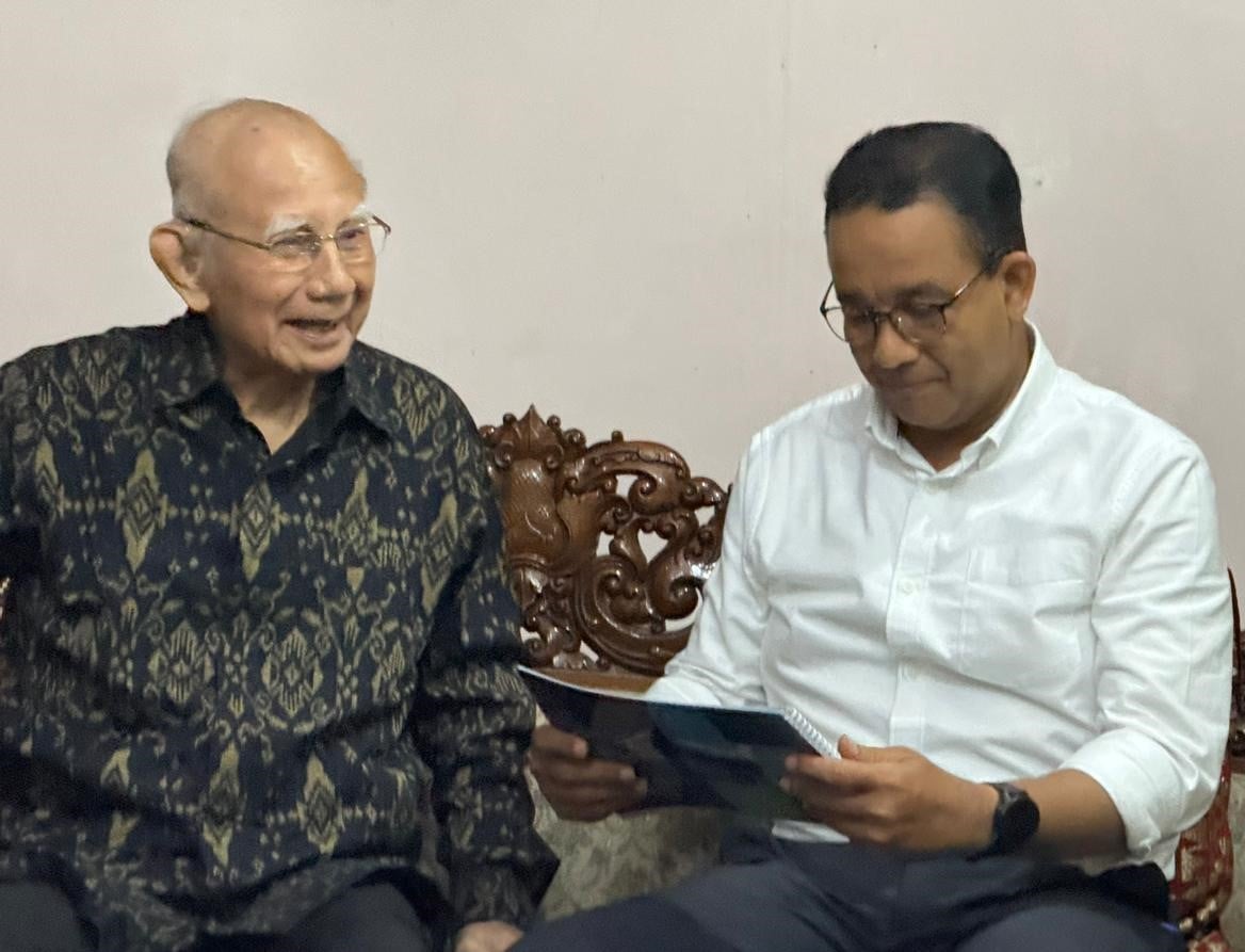 Capres nomor urut 1 Anies Baswedan bertemu mantan Menteri LHK Emil Salim.
