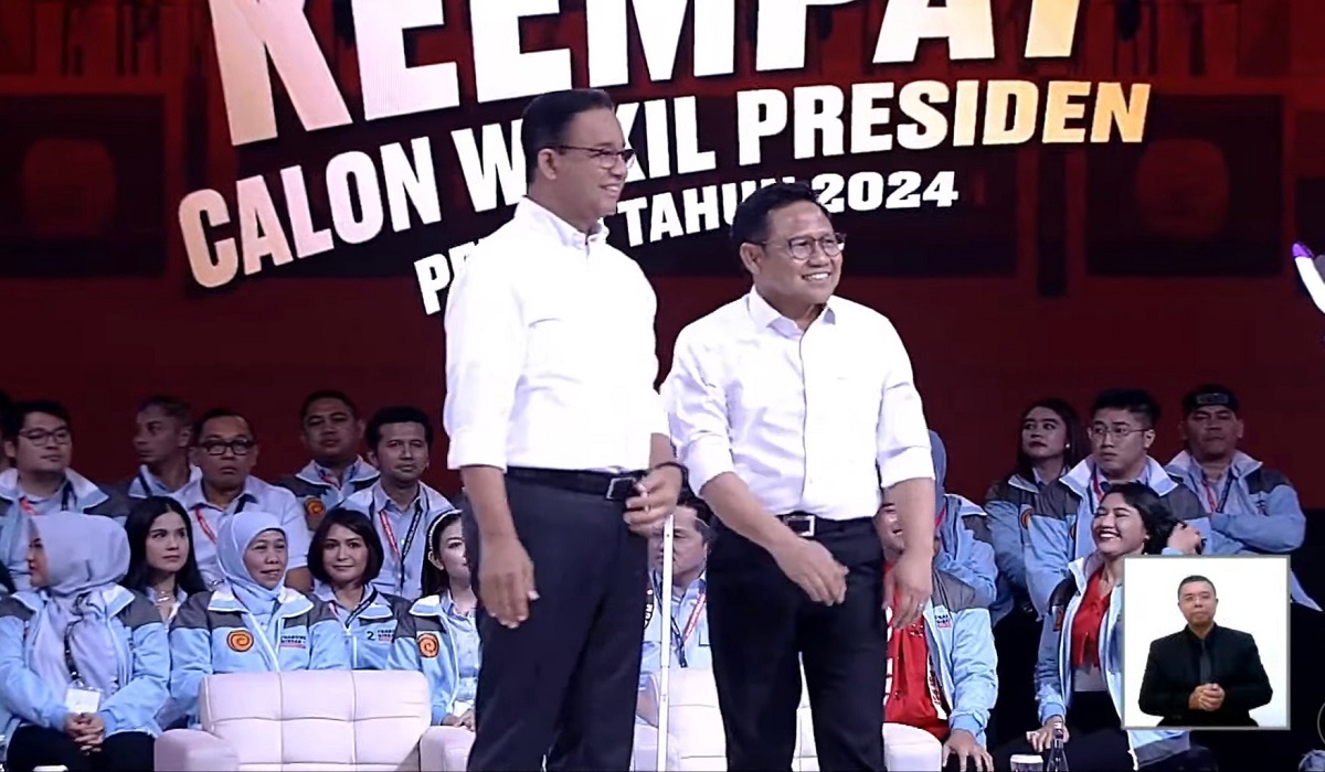 Anies dan Muhaimin kompak gulung lengan kemeja di debat cawapres