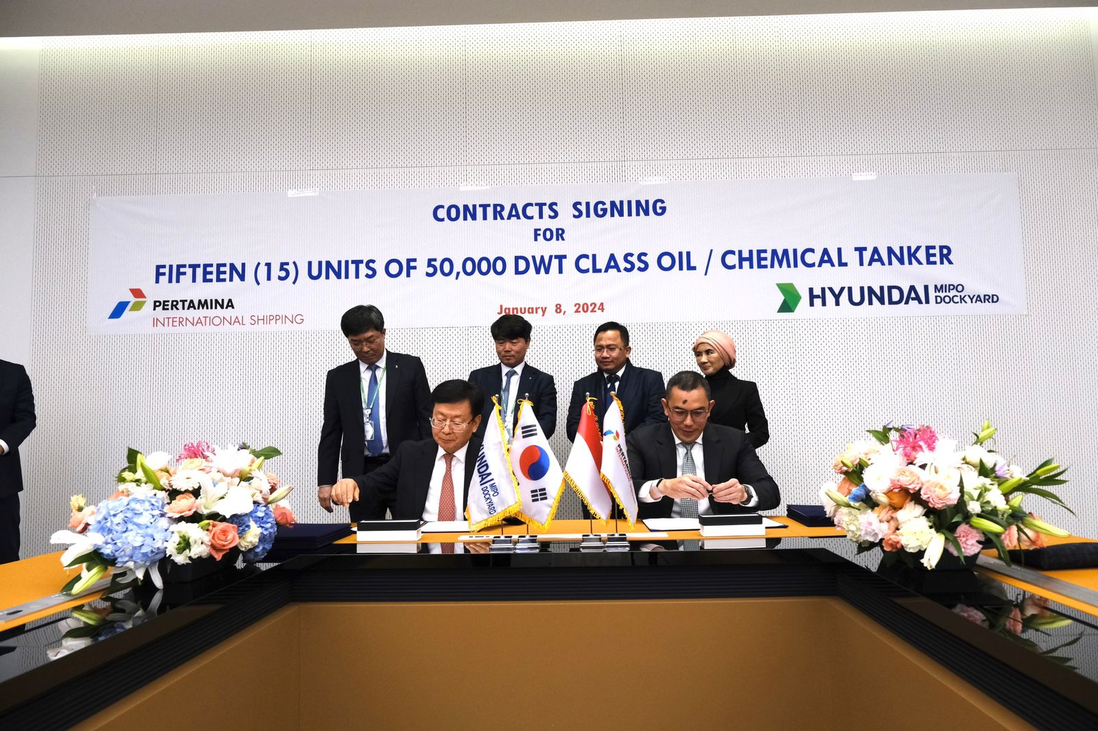 Penandatanganan rencana pembangunan 15 tanker MR antara PT PIS dan Hyundai dilakukan di Mokpo, Korea Selatan, 8 Januari 2024. 