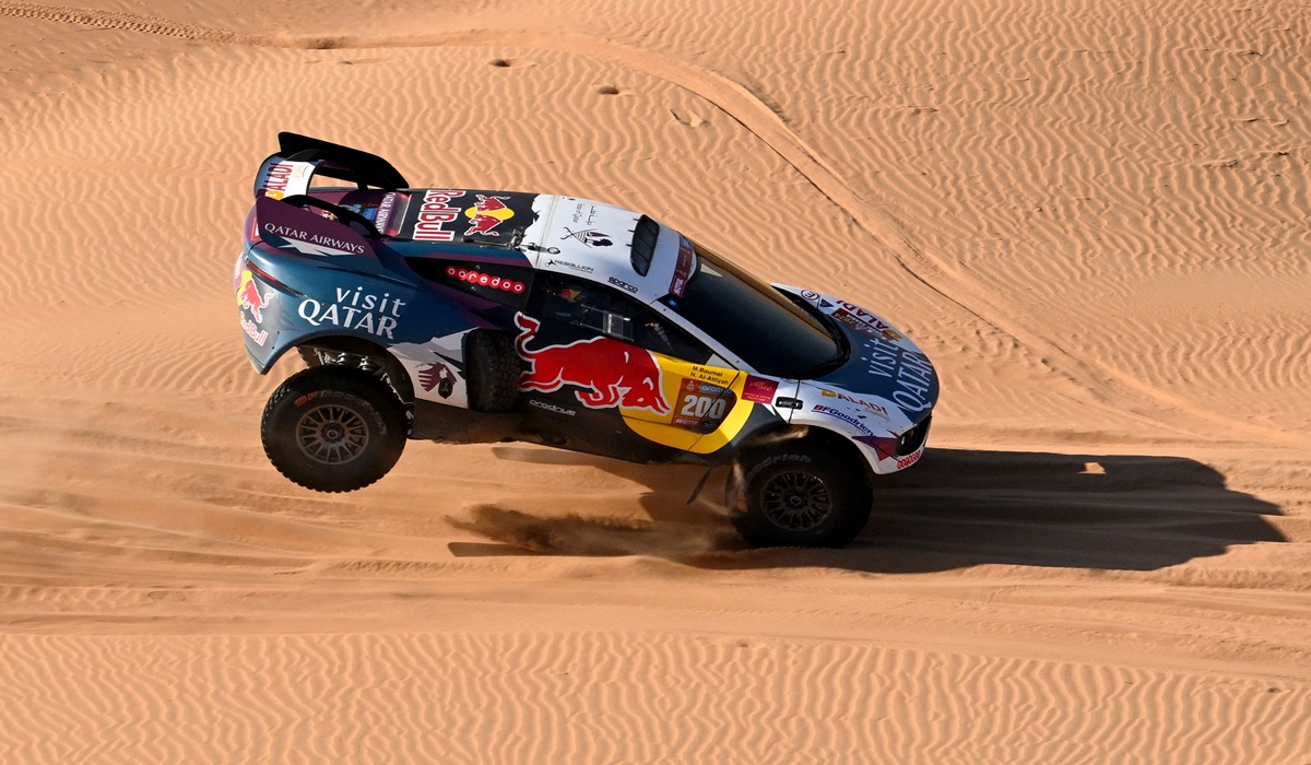 Aksi Nasser Al-Attiyah di etape lima Reli Dakar