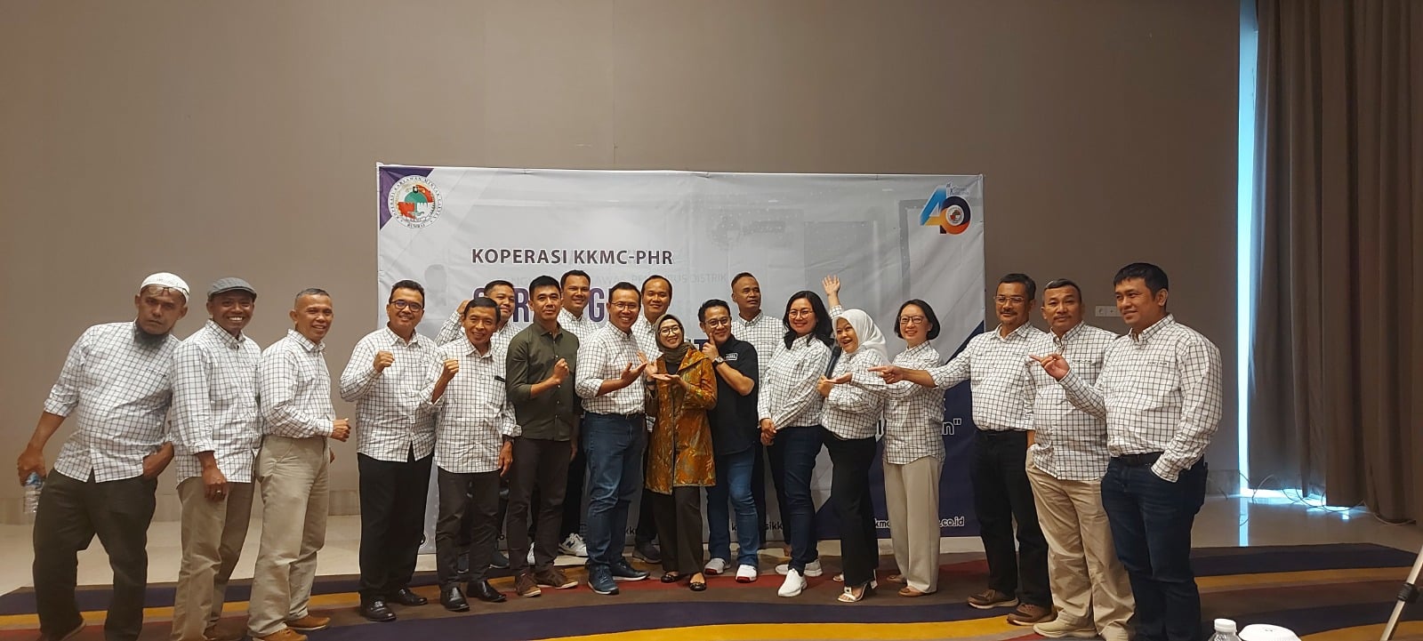 PT Patra Jasa dan Koperasi Karyawan Minyak Caltex (KKMC) melakukan Penandatanganan Perjanjian Kerja Sama.