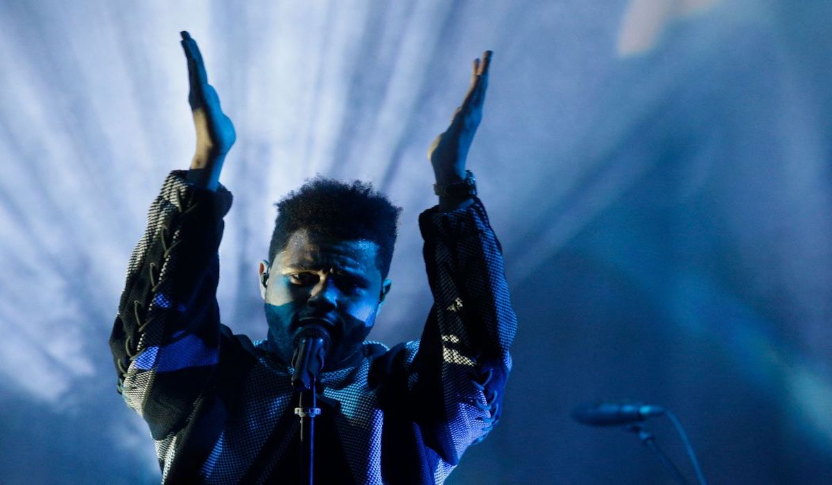 The Weeknd sumbang Laptp untuk 1.000 anak Tunawisma