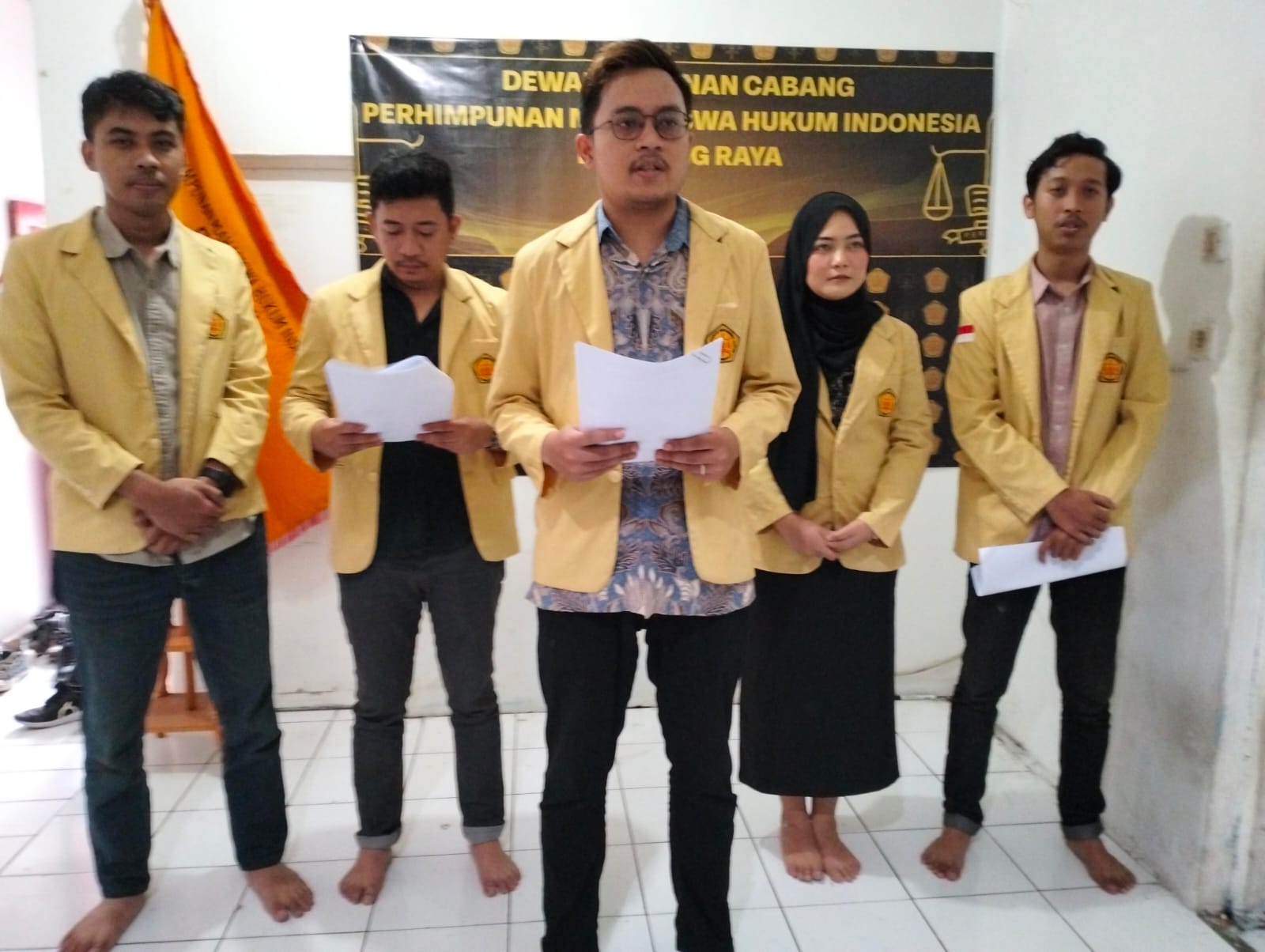 Perhimpunan Mahasiswa Hukum Indonesia mengkritisi proses seleksi Sekretaris Daerah Jawa Barat