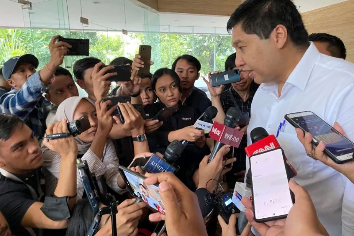 Maruarar Sirait seusai mendampingi kunjungan capres Prabowo Subianto ke Kantor PGI di Grha Oikoumene Jakarta.