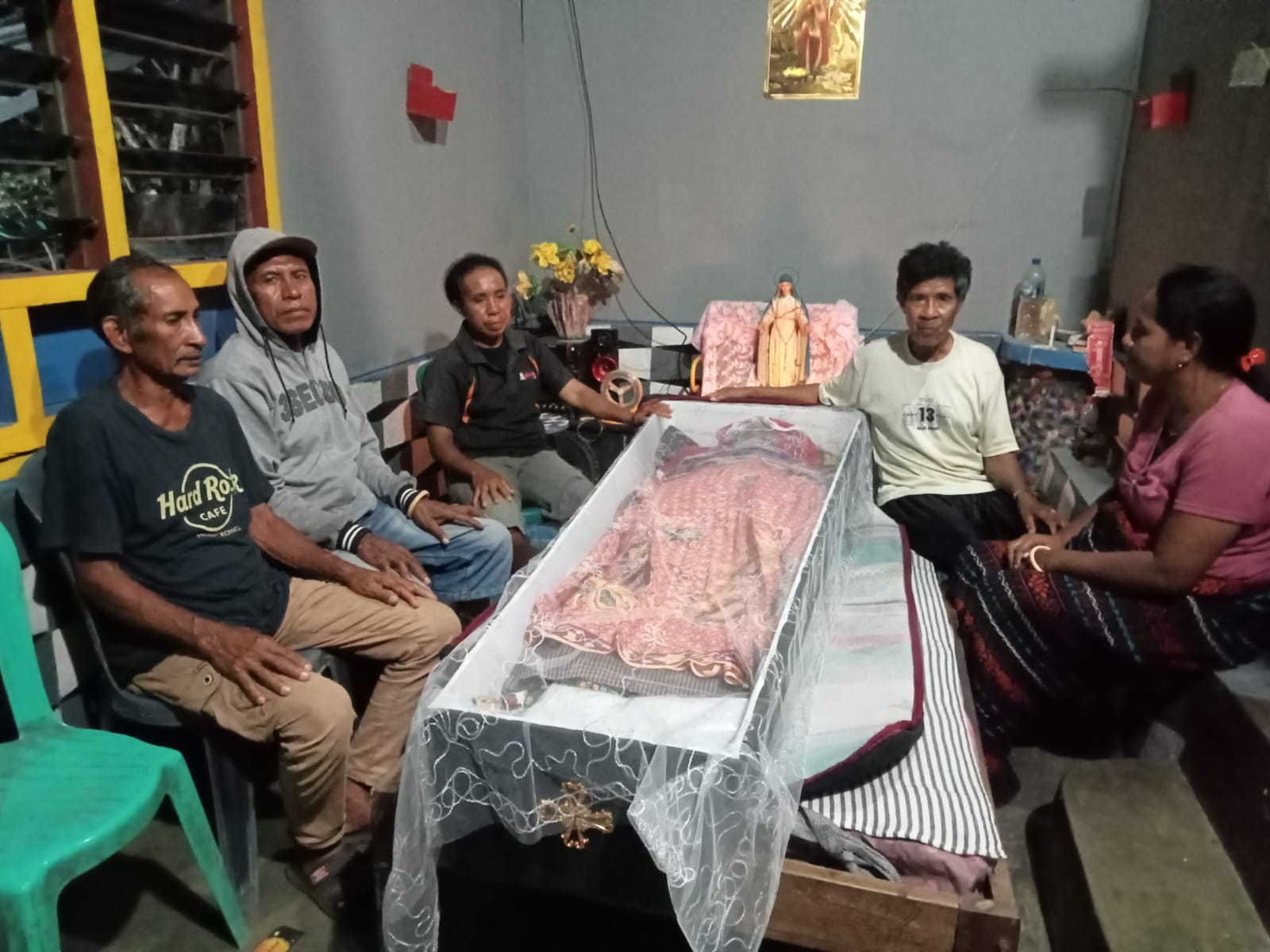 Pengungsi gunung Lewotobi meninggal dunia 