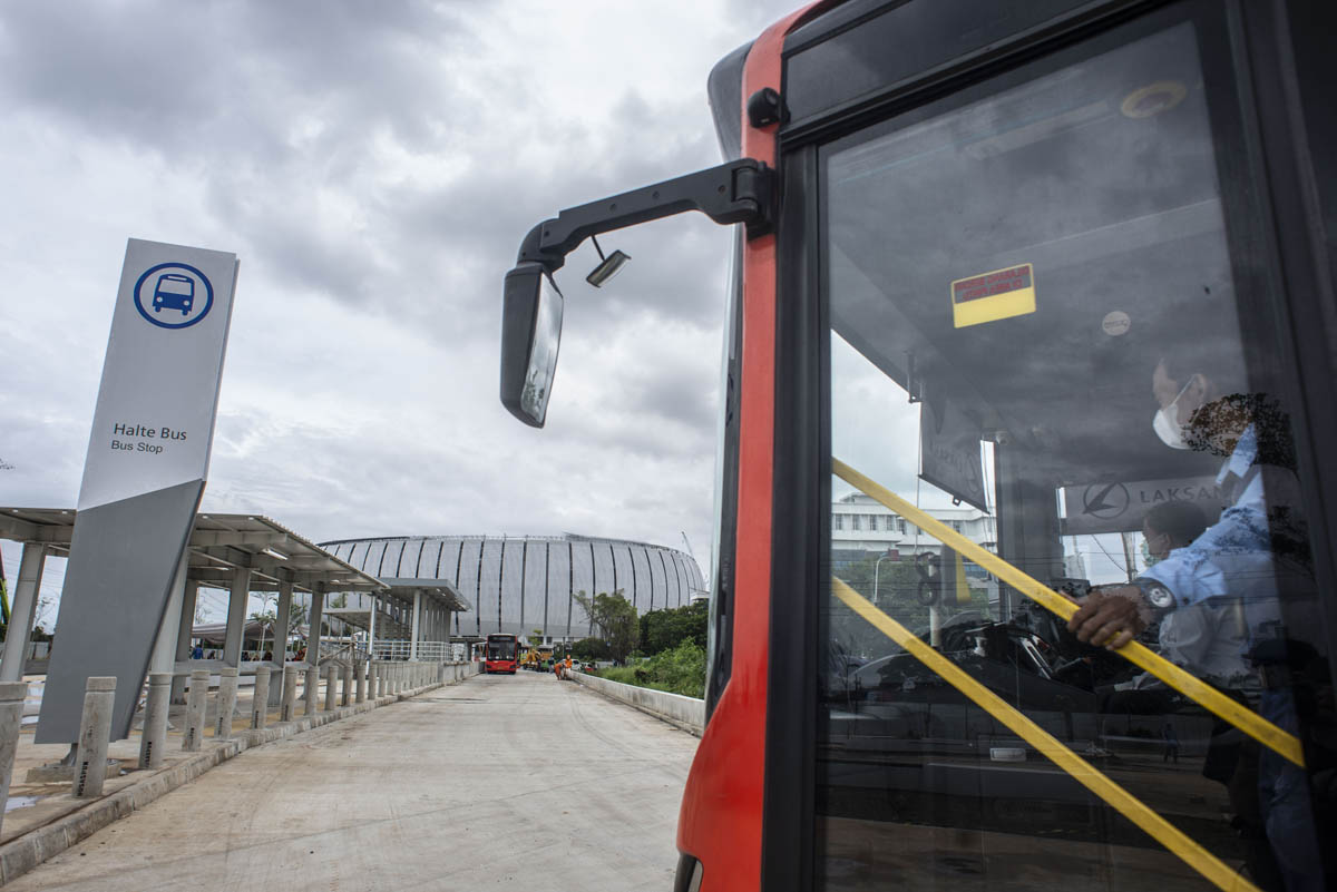Transjakarta melakukan perpanjangan jam operasional dua koridor mereka guna mendukung Golden Disk Award di JIS.