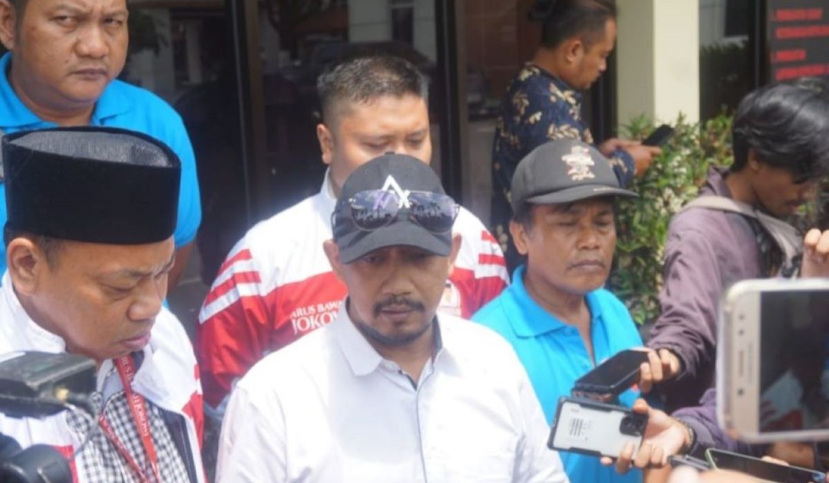 DPD Projo DIY saat melaporkan Butet Kartaredjasa ke Polda DIY