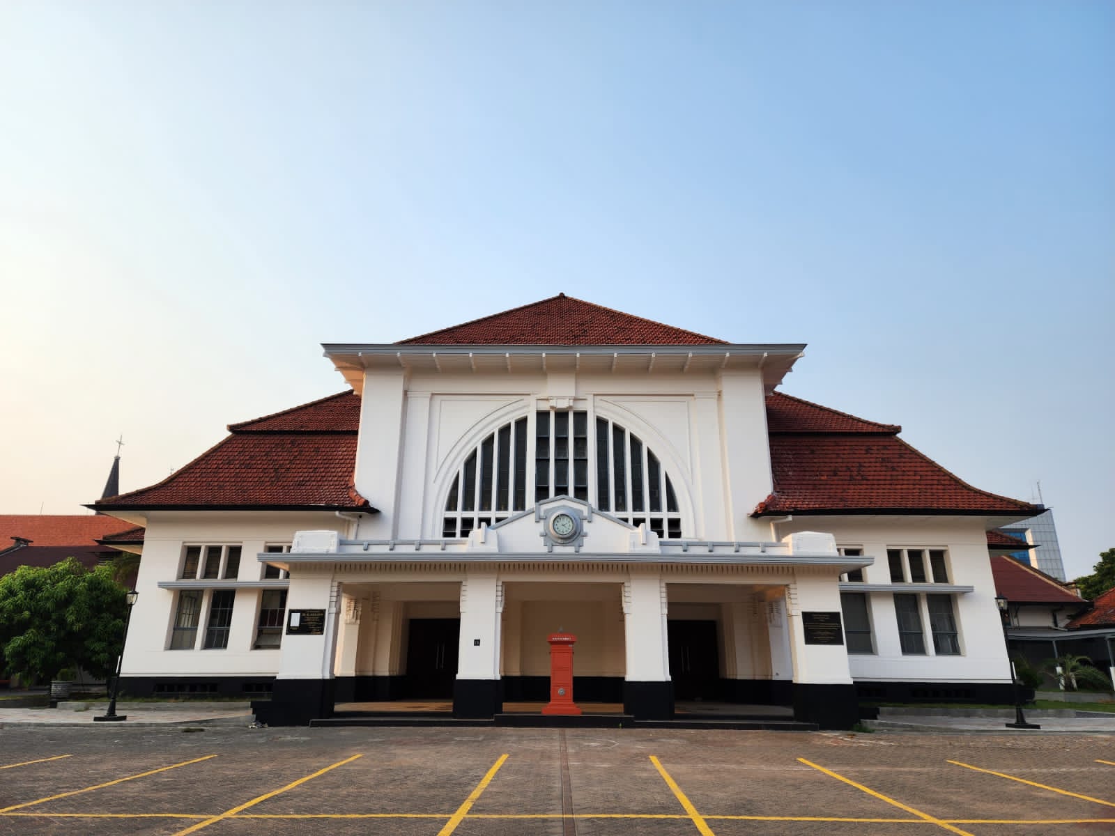 Sentuhan Pos Properti di gedung heritage PT Pos Indonesia